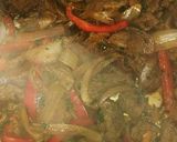 Foto del paso 6 de la receta: Lomo saltado con pimentón y ají amarillo