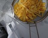 A picture of step 5 of KFC STYLE CRUNCHY FRENCH FRIES😋.