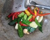 Foto langkah ke 2 dari resep Sambal Pecel Kacang khas Madiun.