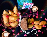 A picture of step 5 of Meethay samosay  /Gujiya /Sweet (honey) half moon.