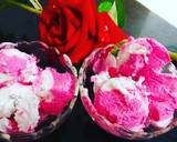 वनीला रोज़ आइसक्रीम (Vanilla Rose icecream recipe in hindi) रेसिपी चरण 5 फोटो