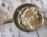 Foto del passaggio 3 della ricetta Formaggio vegano con semi di girasole 🌷