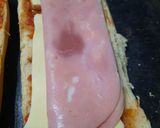 Foto del paso 4 de la receta: Pizza de pan, jamón y queso cuartirolo