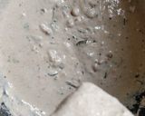 A picture of step 3 of Oats idli.