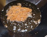 Foto langkah ke 7 dari resep Ayam Goreng Kremes.
