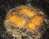 Foto del paso 3 de la receta: Brochetas de solomillo de cerdo con queso rebozado