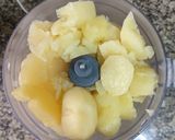 Foto do passo 2 de Purê de batatas super cremoso