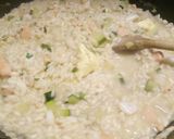 A picture of step 3 of Risotto alla pescatora e zucchine.