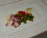 Foto langkah ke 2 dari resep Cumi Goreng Pedas Manis Simpel.