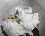 Foto langkah ke 4 dari resep Nasi Goreng Daun Jeruk.