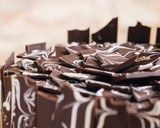 Foto del paso 1 de la receta: Tarta láminas de chocolate bicolor
