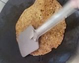 A picture of step 6 of Jowar-Bajri Thalipeeth.