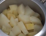 A picture of step 1 of Pav Bhaji.