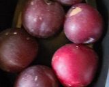 A picture of step 1 of Plum chutney.