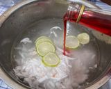Foto langkah ke 3 dari resep Es Kuwut Sirup Cocopandan.