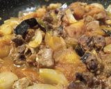 صورة لخطوة 6 من وصفة لحمة مشوية مع بصل وبندورة