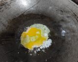 Foto langkah ke 1 dari resep Nasi goreng sederhana.