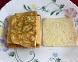 A picture of step 7 of Grilled Cheesy Chicken Sausage Egg Omelette Sandwich.