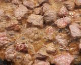 Pas rețetă Mămăligă cu sos de carne de vită 4 fotografie