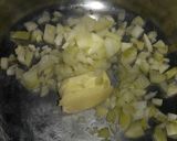 Foto del paso 1 de la receta: Pollo a la crema con papas fritas