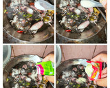 Foto langkah ke 3 dari resep Tumis cumi hitam.
