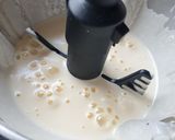 Une image de l'étape 1 de Bavarois aux mûres fraîches.