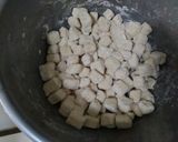 Foto langkah ke 3 dari resep Tahu dadu crispy.