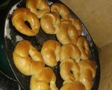Foto del paso 6 de la receta: Medialunas de manteca