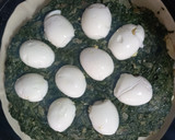 Foto del paso 7 de la receta: Tarta de Espinaca y Huevos con Salsa Blanca y Queso