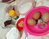 Foto langkah ke 1 dari resep Cupcake coklat tabur keju.