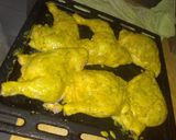 Foto del paso 2 de la receta: Pollo al horno con mostaza y con papas con crema