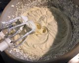 Une image de l'étape 5 de Cheesecake aux bananes et praliné beurre salé.
