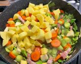 A picture of step 16 of Vegetable and Bacon Soup with Spices.