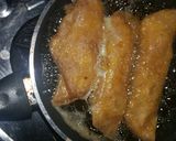 Foto langkah ke 5 dari resep Telur gulung isi wortel ayam.