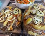 Vegyes Sült halas gyümölcsös tál bacon-nal és zöldségekkel sütve recept fázis 6 fotója