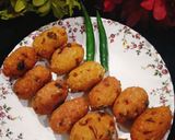A picture of step 6 of Leftover Rice Cutlets.