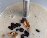 Foto del paso 2 de la receta: Batido de plátano, nueces y pasas