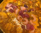 Foto del paso 4 de la receta: Fideuà con atún rojo y gambita ”rota”