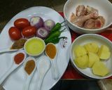 A picture of step 1 of Chicken alo.