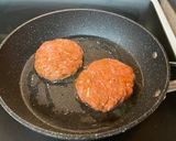 A picture of step 9 of BBQ Pork n’ Cheddar Burger.
