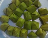 Foto langkah ke 4 dari resep Lepat bugis ubi kuning.