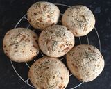 A picture of step 6 of Onion garlic bun.