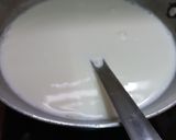 A picture of step 2 of Mango Flavour Rice Kheer.