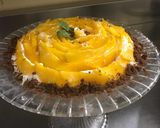 A picture of step 4 of Mango with Oreo biscuits cream.