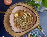 A picture of step 4 of Chia muesli breakfast bowl.