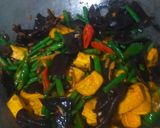 Foto langkah ke 9 dari resep Jamur Kuping Bumbu Tauco.