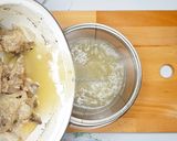 Foto langkah ke 5 dari resep Kaldu Ayam Super Mudah & Ekonomis.