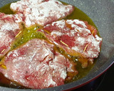 Foto del paso 2 de la receta: Casi cachopo en salsa de vino con champiñones