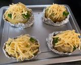 Foto langkah ke 5 dari resep Baked Potato Cheese Broccoli.