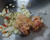 Gambar langkah 2 resipi Nasi Goreng China.